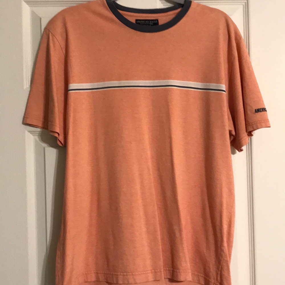 This is a mens medium American Eagle T-shirt